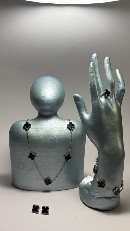 مشکی نقره ای