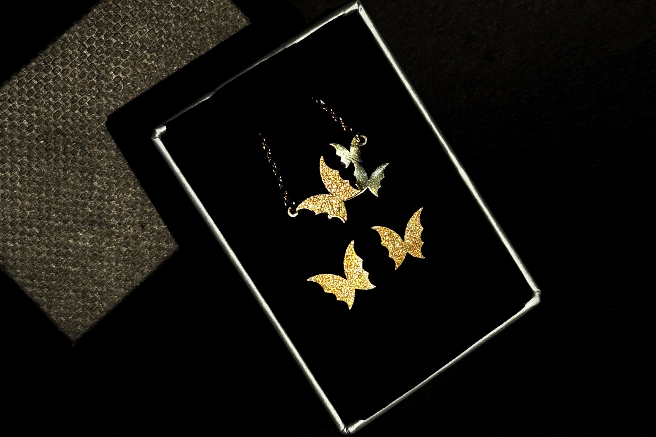 پروانه طلایی