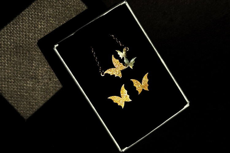 پروانه طلایی