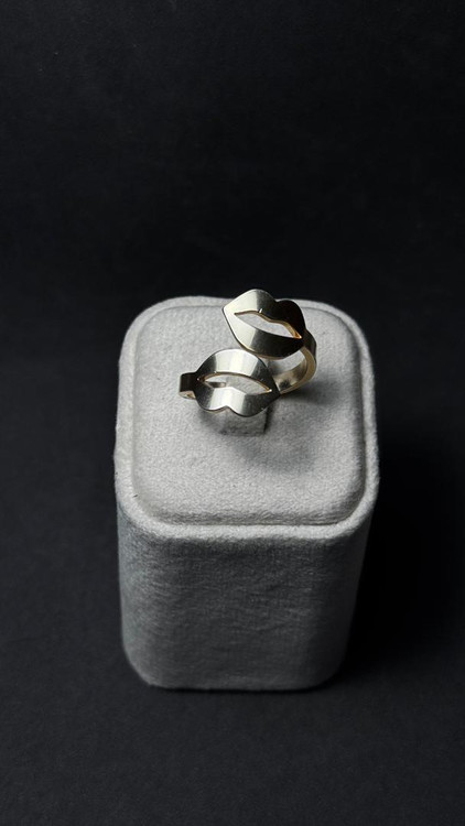 انگشتر استیل لب